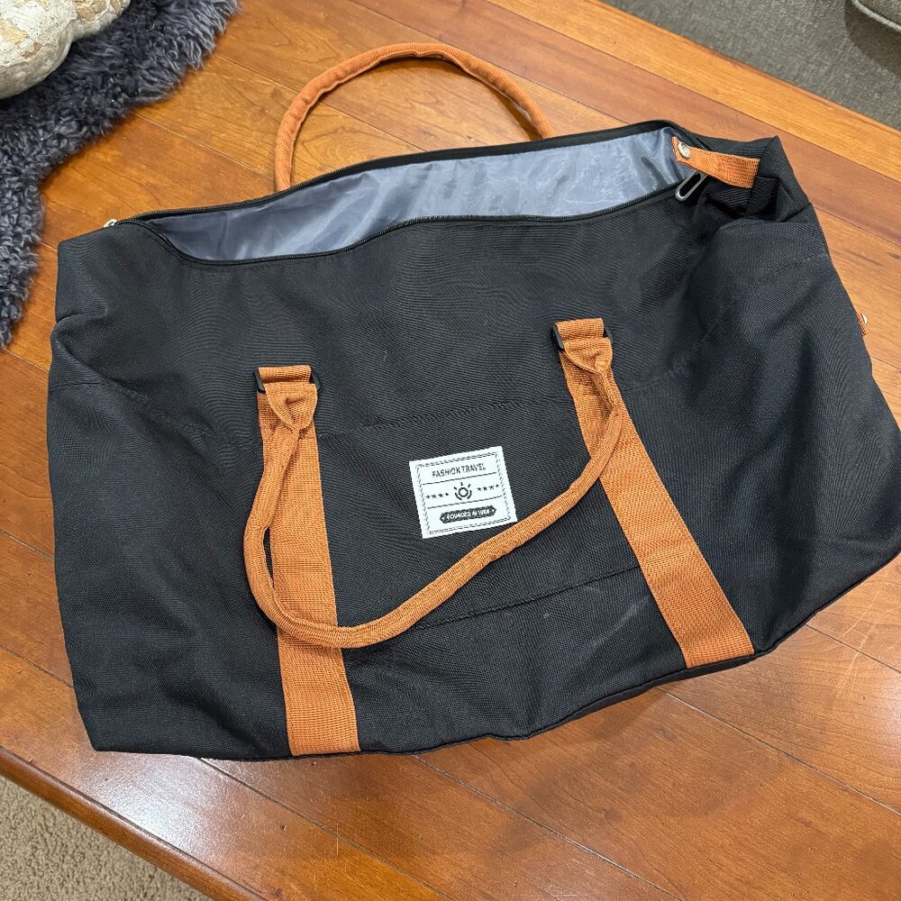 (NOT Avail) Duffel Travel Bag – Expandable, Lightweight & Foldable gym bag